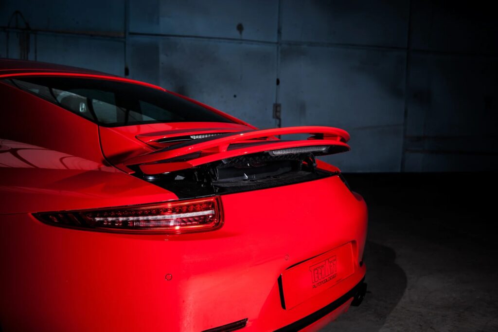 911カレラのアクティブリアスポイラー