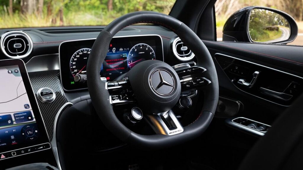 GLC43のコックピット