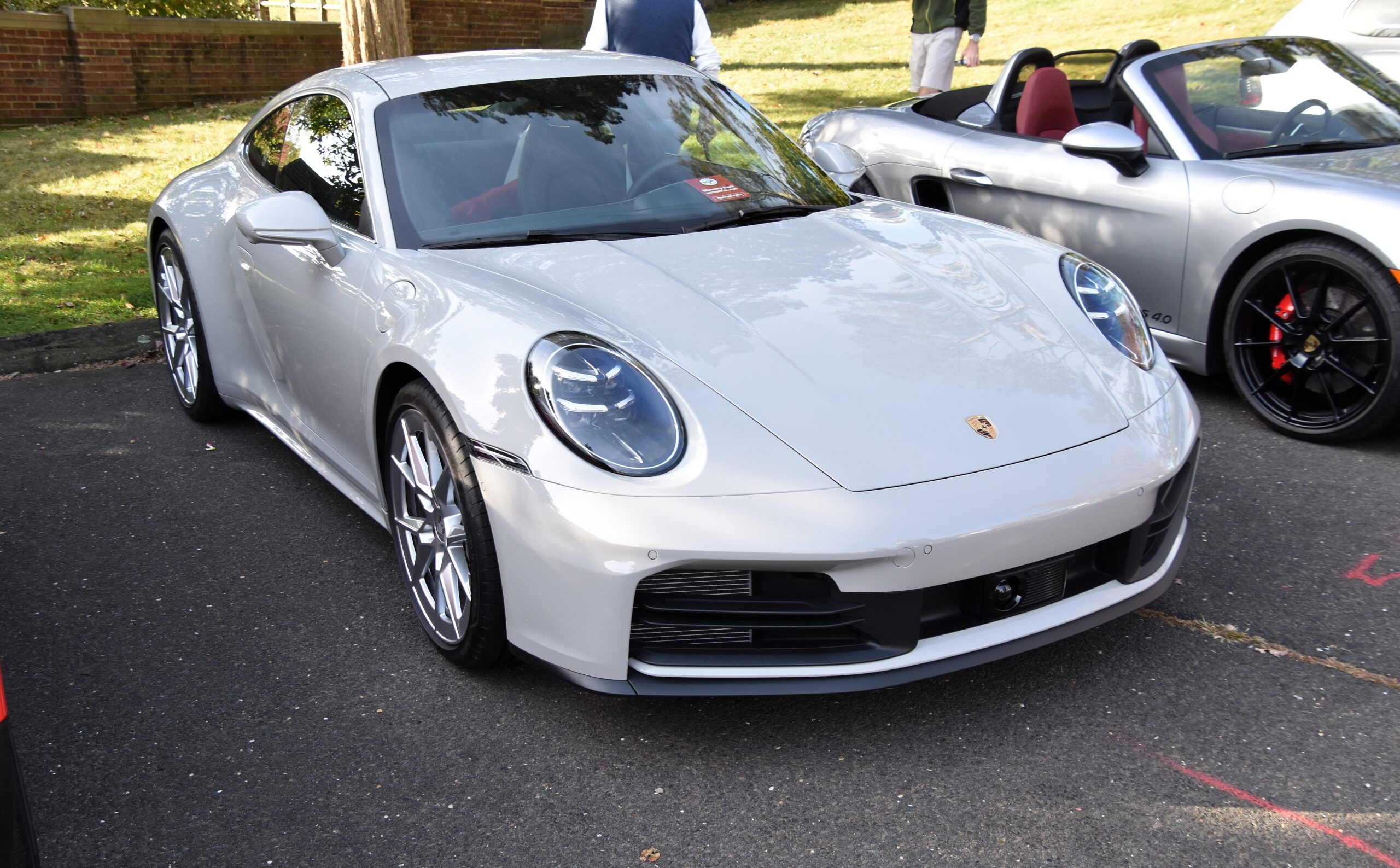 現行ポルシェ911 Carreraのエクステリア
