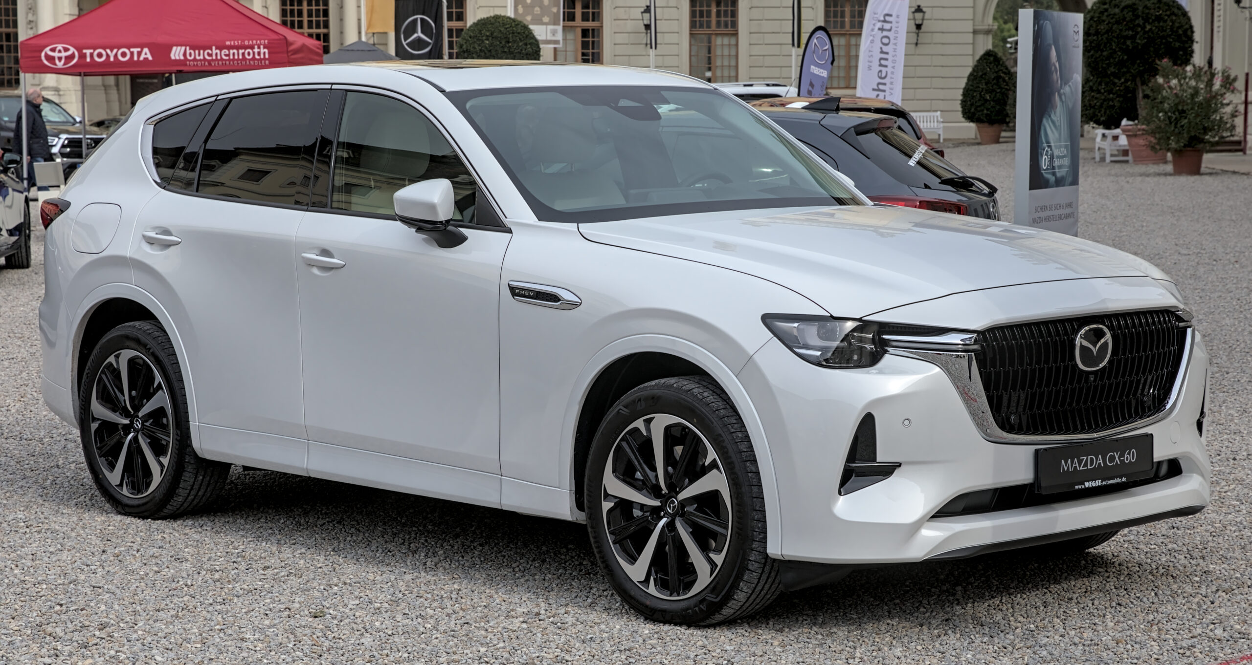 マツダCX-60 PHEVのフロントビュー