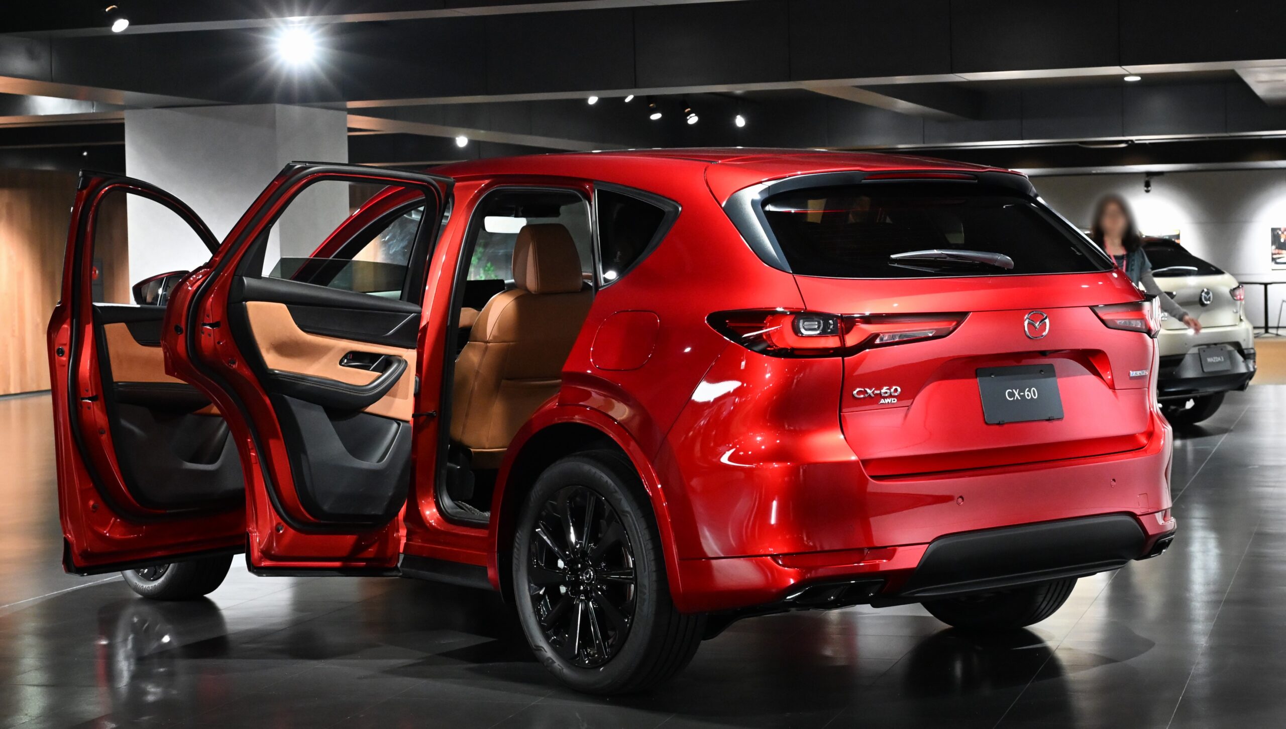 マツダCX-60 Premium Sportsをリアから見た外観