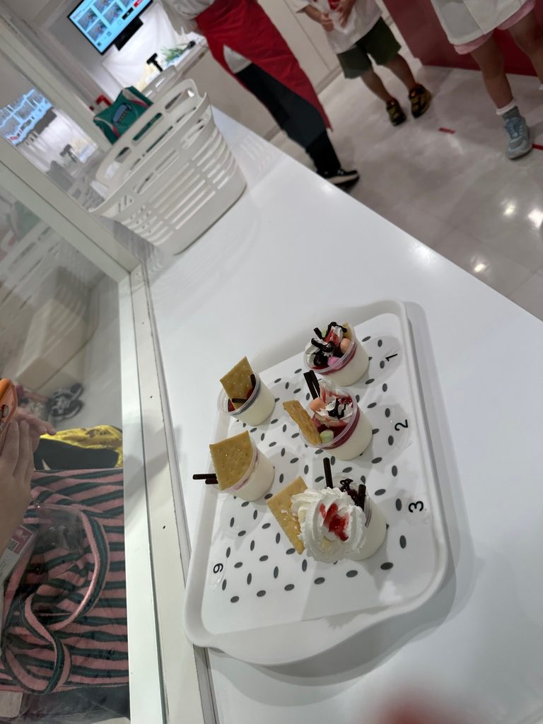 キッザニア東京のミルクハウスで作ったミルクスイーツ
