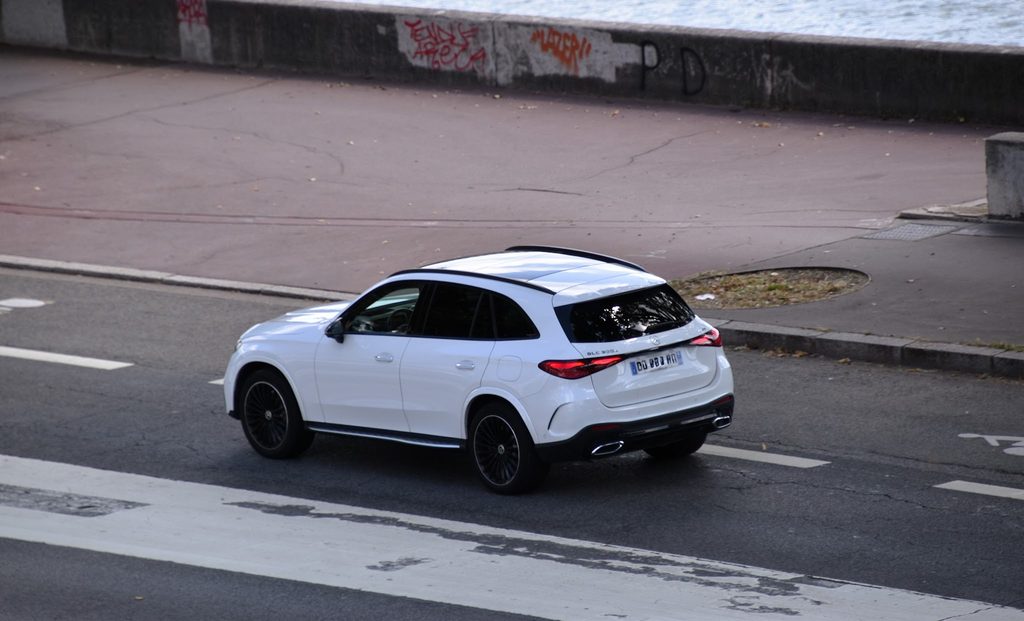 メルセデス・ベンツGLC 300e 4MATICの外観