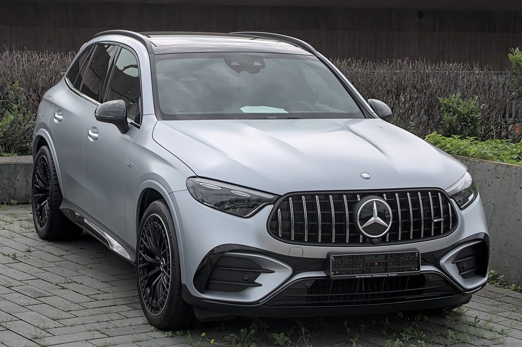 Mercedes-AMG GLC43 4MATICのサイド外観