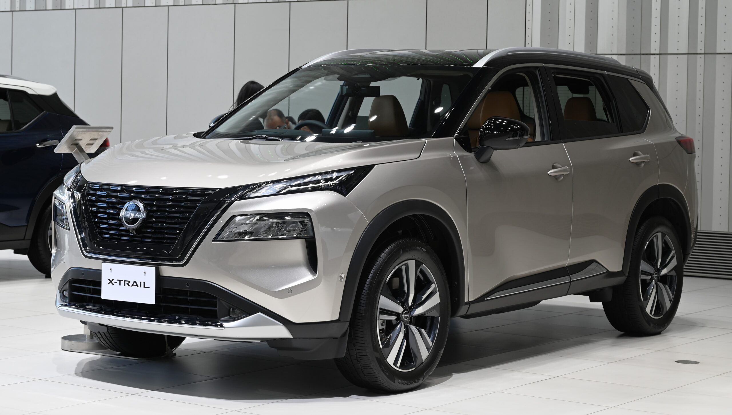 日産エクストレイル G e-4ORCEのフロント外観
